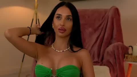 Snapshot of kairaandrews chatting on 07/18/26, 06:34 Kaira online show from 07/18/26, 06:34