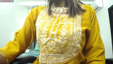 Snapshot of kairadayaamaii chatting on 04/13/26, 12:32 Kaira online show from 04/13/26, 12:32