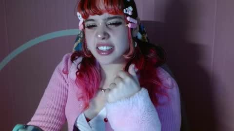 Snapshot of kairilovescumm chatting on 02/14/25, 07:02 Kairi online show from 02/14/25, 07:02