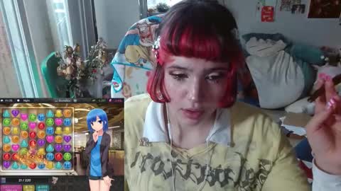 Snapshot of kairilovescumm chatting on 12/14/25, 08:46 Kairi online show from 12/14/25, 08:46