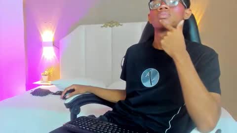 Snapshot of kaisonrouse chatting on 02/27/26, 07:58 kaisonrouse online show from 02/27/26, 07:58