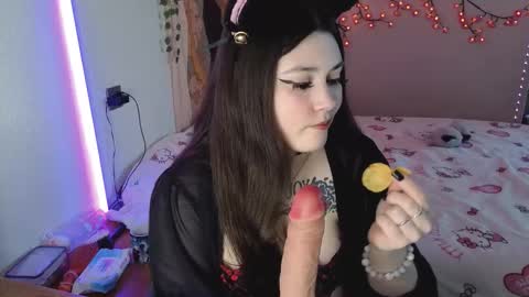 Snapshot of kaisythesmall chatting on 02/25/26, 11:20 Kessy online show from 02/25/26, 11:20