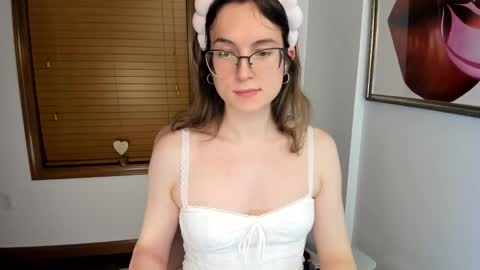 Kaiya    online show from 02/12/25, 04:12