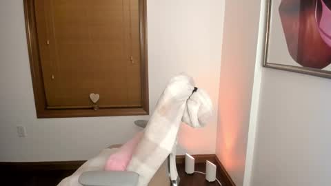 Kaiya    online show from 02/23/25, 05:34