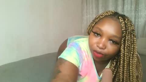 Snapshot of kakey_love chatting on 11/28/25, 04:15 kakey love online show from 11/28/25, 04:15