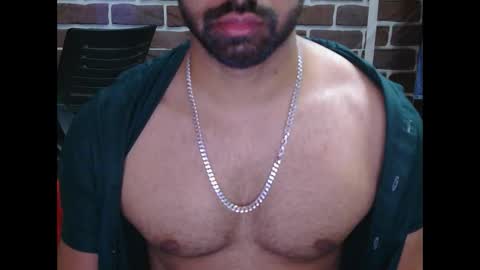 Vicky online show from 02/16/25, 05:59