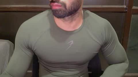 Vicky online show from 09/30/25, 05:18