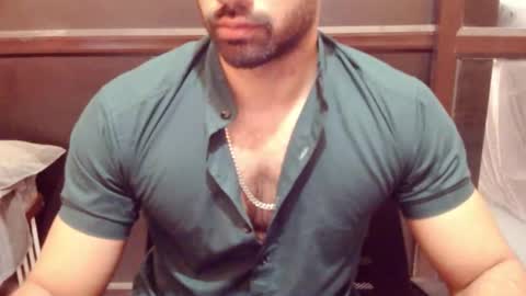 Vicky online show from 10/19/25, 07:20