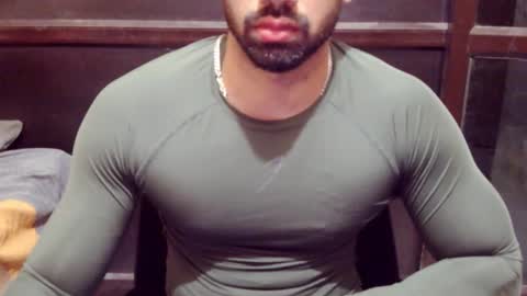 Vicky online show from 10/29/25, 06:09