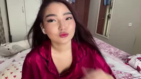Sakura online show from 07/16/26, 01:17
