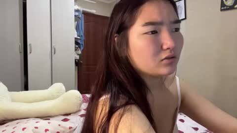 Sakura online show from 08/06/26, 04:42