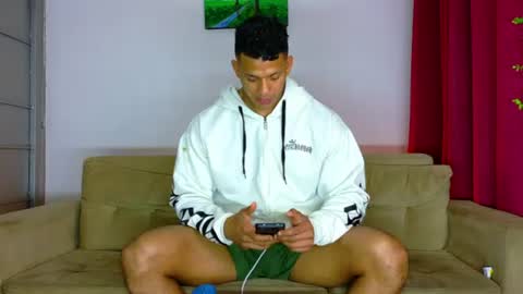 Snapshot of kale_tomson chatting on 06/29/26, 03:46 kale thomson online show from 06/29/26, 03:46