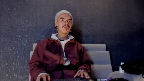 Kale online show from 12/05/25, 11:08