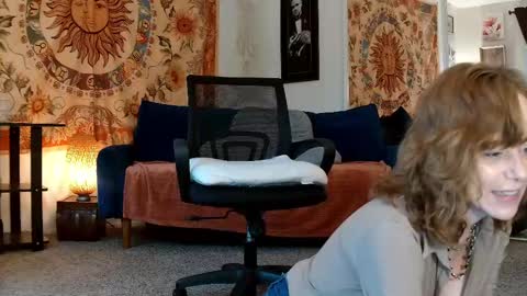 Snapshot of kalikushdreamz chatting on 02/20/25, 04:14 Tara Smith online show from 02/20/25, 04:14