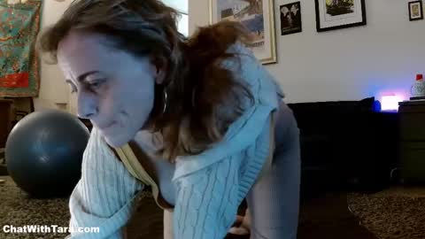 Snapshot of kalikushdreamz chatting on 10/18/25, 02:07 Tara Smith online show from 10/18/25, 02:07