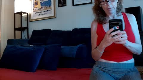 Snapshot of kalikushdreamz chatting on 10/30/25, 03:46 Tara Smith online show from 10/30/25, 03:46