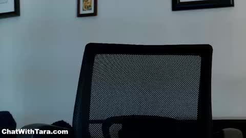 Snapshot of kalikushdreamz chatting on 02/26/26, 05:45 Tara Smith online show from 02/26/26, 05:45