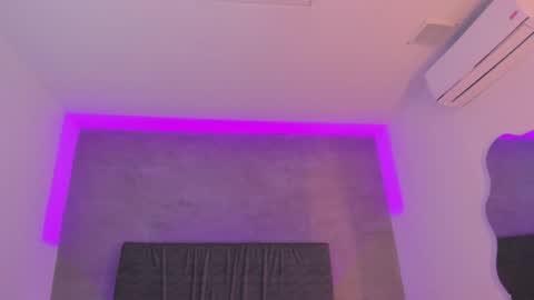 Carolina   online show from 01/25/25, 03:41