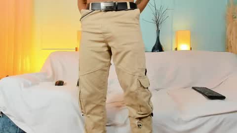 kall_ell_ online show from 04/14/26, 04:07