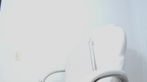 Hannah online show from 12/20/24, 11:47