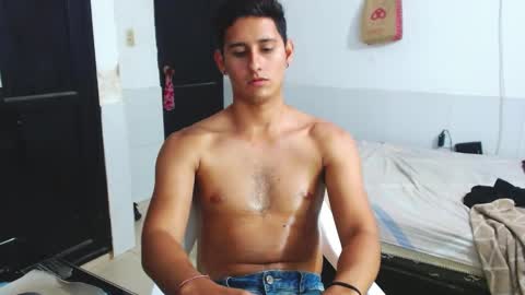 Snapshot of kam_and_friends chatting on 01/18/25, 03:20 Kev online show from 01/18/25, 03:20