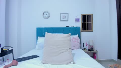 Kamilalopez online show from 04/01/26, 01:06