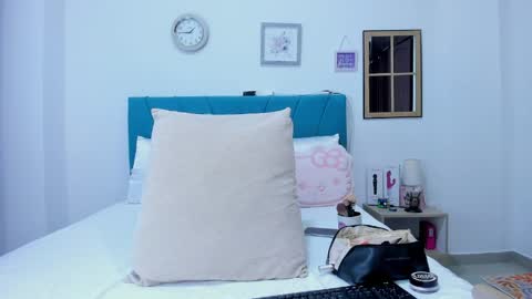 Kamilalopez online show from 04/09/26, 09:53