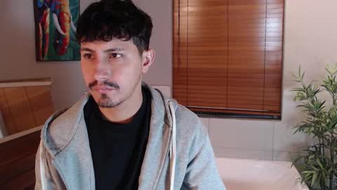 jhon online show from 02/11/26, 12:10