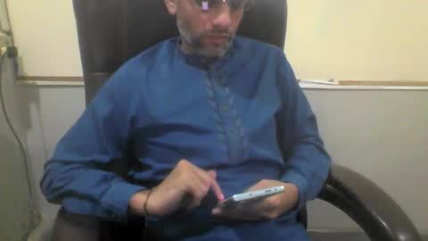 kami99099 online show from 10/17/25, 04:48