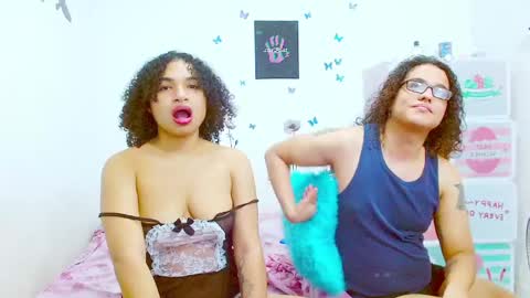 Dante and Carolina independient model online show from 01/20/25, 11:32