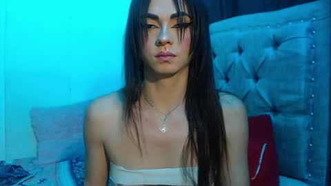 CAMILA SANTAMARIA online show from 06/04/26, 11:00
