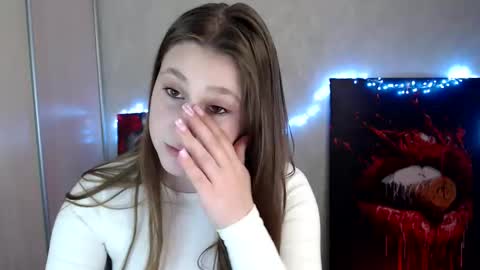 kamilla_love_ online show from 04/05/26, 12:02