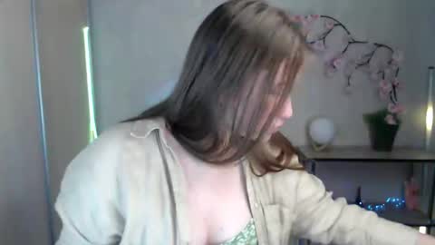 kamilla_love_ online show from 05/21/26, 01:29