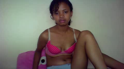 kamillah69 online show from 02/15/26, 02:30