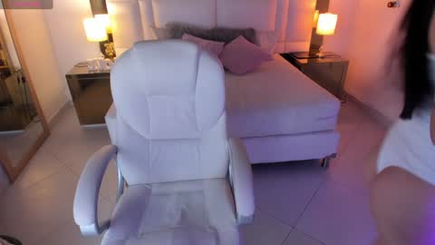 Kamila online show from 01/24/25, 03:13