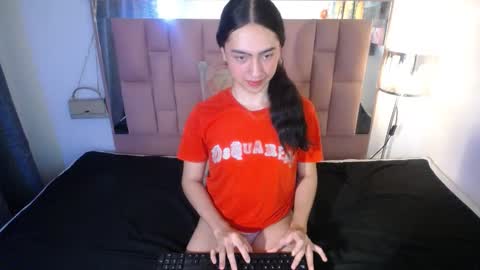 Snapshot of kammi_candy chatting on 10/10/25, 01:26 -- kammi -- online show from 10/10/25, 01:26