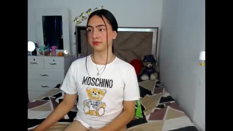 -- kammi -- online show from 06/06/26, 01:21