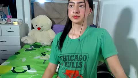 Snapshot of kammi_candy chatting on 07/09/26, 02:48 -- kammi -- online show from 07/09/26, 02:48