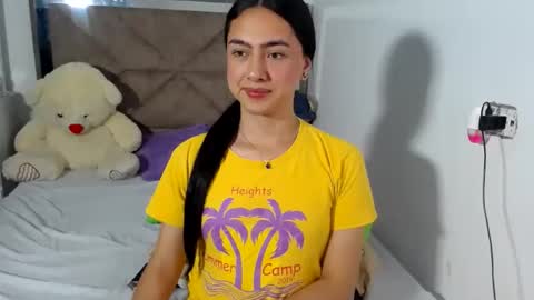 Snapshot of kammi_candy chatting on 07/17/26, 02:29 -- kammi -- online show from 07/17/26, 02:29