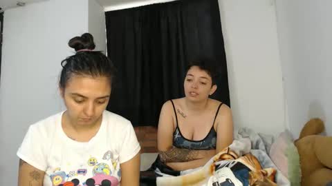 kammy   y   camila online show from 12/15/25, 12:53