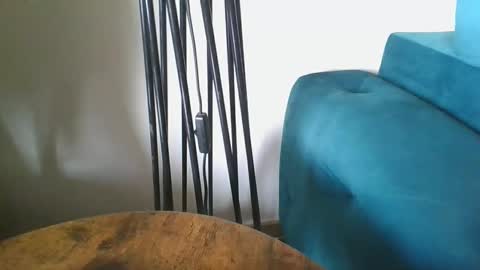 Snapshot of kanaletto chatting on 10/07/25, 11:40 Mario online show from 10/07/25, 11:40