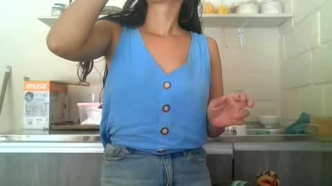 Snapshot of kandienaughty chatting on 12/22/25, 07:33 kandienaughty online show from 12/22/25, 07:33