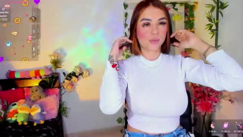 hello  Im Danni online show from 11/13/25, 11:42