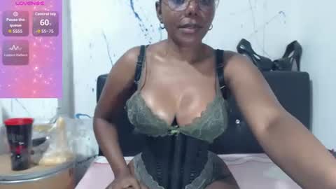 Paola online show from 04/11/26, 08:02