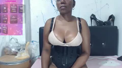 Paola online show from 04/16/26, 04:52