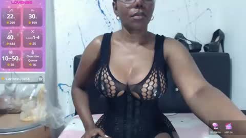 Paola online show from 04/30/26, 04:02