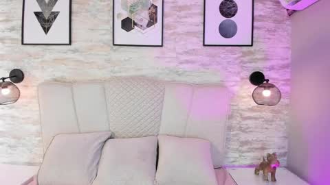 Kanna  online show from 09/18/25, 07:05