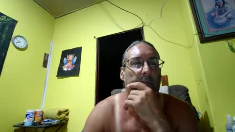 Snapshot of kansasfarmer1 chatting on 10/13/25, 12:49 kansasfarmer1 online show from 10/13/25, 12:49