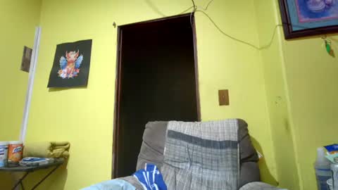 Snapshot of kansasfarmer1 chatting on 10/17/25, 10:23 kansasfarmer1 online show from 10/17/25, 10:23