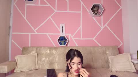 Snapshot of kaoriille chatting on 02/15/25, 04:14 kaoriille online show from 02/15/25, 04:14